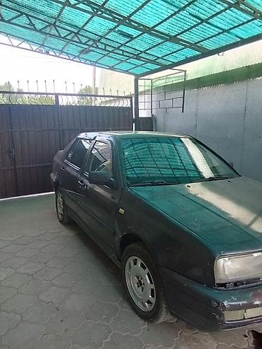bud e9: Volkswagen Vento: 1993 г., 2 л, Механика, Бензин, Седан — 2