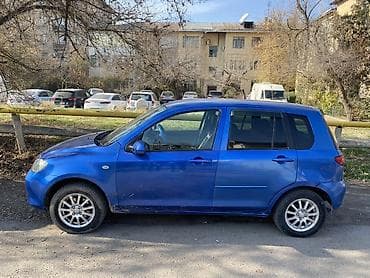 mini cuper: Mazda Demio: 2004 г., Автомат, Хэтчбэк — 4