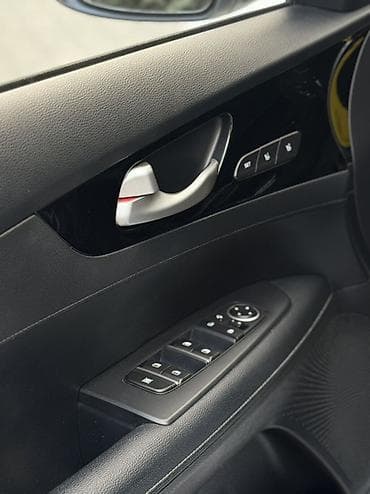 haima 3: Kia K3: 2018 г., 1.6 л, Вариатор, Бензин, Седан — 4