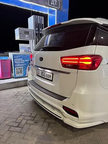 с 180: Kia Carnival: 2018 г., Минивэн — 1