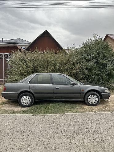 Продажа авто: Honda Accord: 1990 г., 2 л, Механика, Бензин, Седан — 6