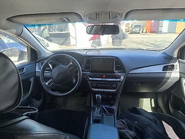 Продажа авто: Hyundai Sonata: 2018 г., 2 л, Автомат, Газ, Седан — 4