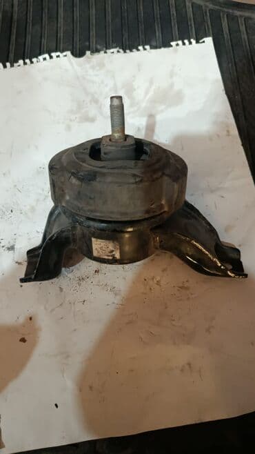 бу запчасти на хендай: Подушка мотора Hyundai 2015 г., Б/у, Оригинал — 2