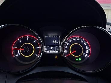 ssang: Ssangyong Tivoli: 2018 г., Автомат, Кроссовер — 3