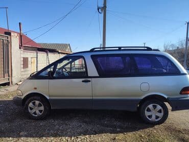 версо авенсис: Toyota Previa: 1993 г., 2.4 л, Автомат, Бензин, Минивэн — 3