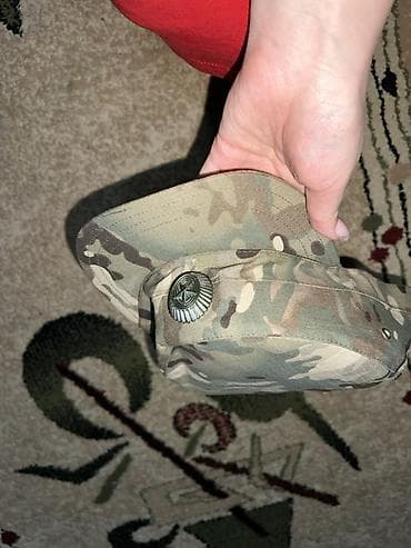 Головные уборы: Кепка, Без логотипа, Козырек: Изогнутый — 1