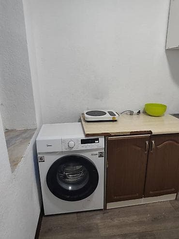 жер ак орго: 1 бөлмө, Менчик ээси, Чогуу жашоосу жок, Толугу менен эмереги бар, Жарым -жартылай эмереги бар — 5