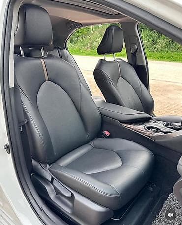 Toyota Camry: 2019 г., 2.5 л, Автомат, Гибрид, Седан — 10