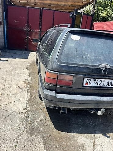 Унаа сатуу: Volkswagen Passat Variant: 1991 г., 1.8 л, Кол менен иштөөчү, Бензин, Универсал — 3