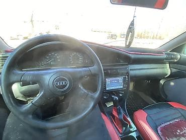 Транспорт: Audi 100: 1993 г., Кол менен иштөөчү, Бензин, Седан — 3