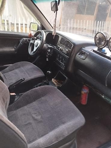 geely mongaro: Volkswagen Golf: 1993 г., 1.8 л, Бензин, Хэтчбэк — 9