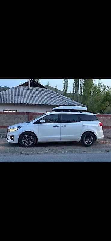 Kia Carnival: 2018 г., 2.2 л, Автомат, Дизель, Минивэн