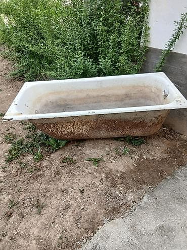 бочка для вада: Чугунная ванна . - Прямоугольная форма, классический борт — 1