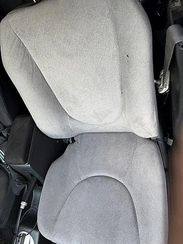 подлокотники на фит: Переднее сиденье, Ткань, текстиль, Honda 2002 г., Б/у, Оригинал, Япония — 1