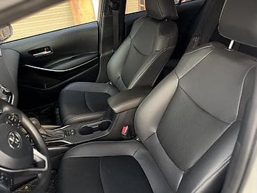 coroll: Toyota Corolla: 2019 г., 1.8 л, Вариатор, Гибрид, Седан — 7