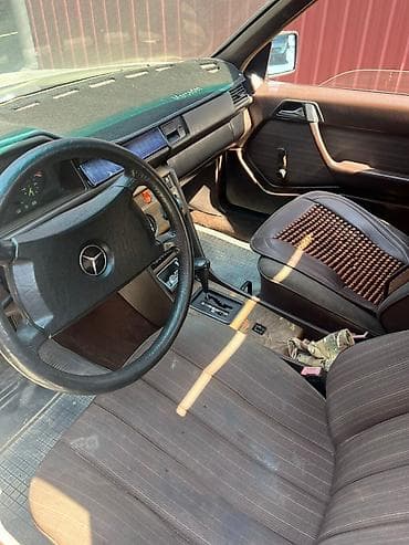byd 2020: Mercedes-Benz W124: 1988 г., 2.3 л, Автомат, Бензин, Седан — 3