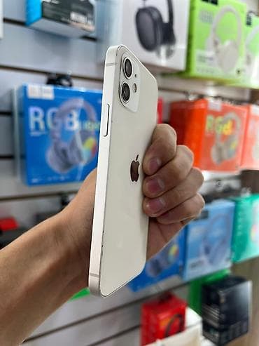 айфону: IPhone 12, Белый — 4