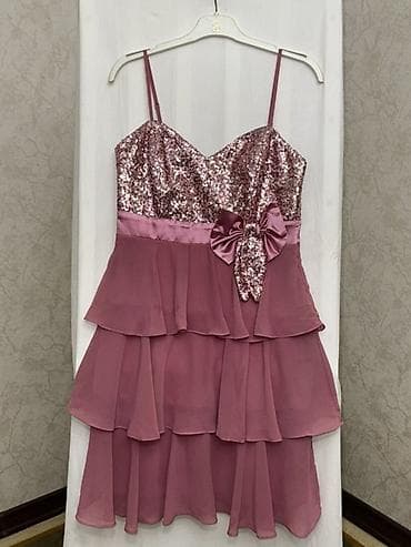 с паетками: Короткие платья — 5