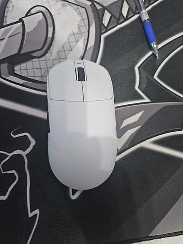 Продаю мышку attack shark x8 pro хорошом состояние есть царапины не