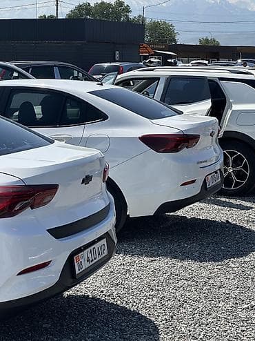 Chevrolet Onix: 2019 г., 1 л, Автомат, Бензин, Седан — 4