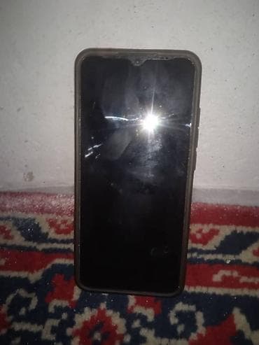 xiaomi mi a2: Rедми - Экран с каплевидным вырезом под фронтальную камеру 70 - — 3