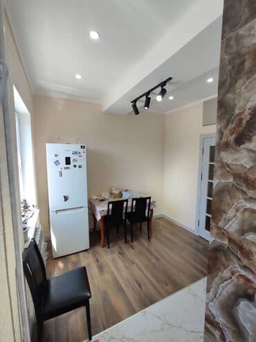 продаю 2х команатную квартиру в 7 мкр: 2 комнаты, 78 м², Индивидуалка, 7 этаж — 3