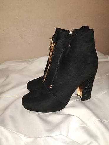 демисезонные сапоги: Натур.замш.деми 37р.2500с — 2