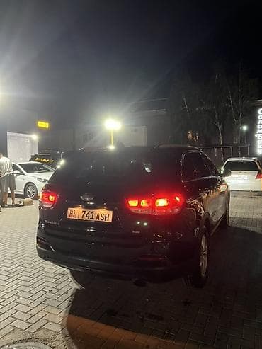 донголок: Kia Sorento: 2018 г., Кроссовер — 3