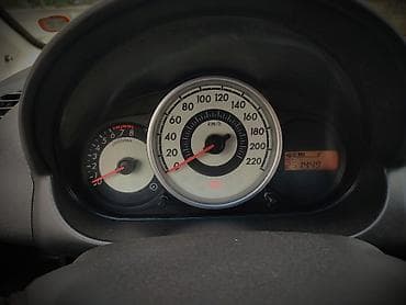 mazda 2: Mazda 2: 2008 г., 1.4 л, Механика, Бензин, Хэтчбэк — 8