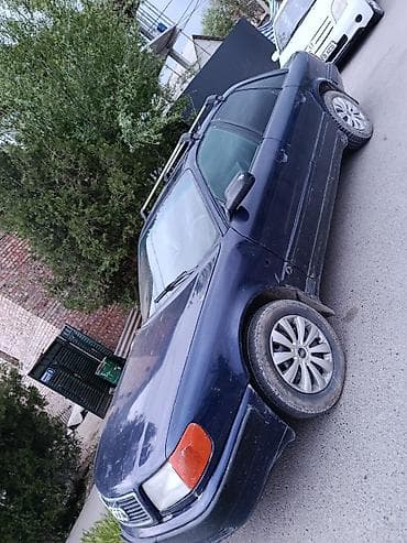 аудио систему: Audi 100: 1991 г., 2.6 л, Седан — 3