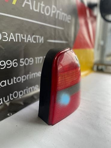 saka diska: Задний правый стоп-сигнал Audi 1998 г., Б/у, Оригинал, Германия — 2