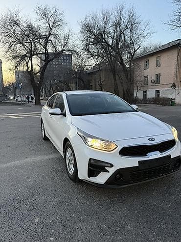 34 бем: Kia K3: 2019 г., 1.6 л, Вариатор, Бензин, Седан — 2