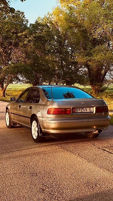 honda: Honda Accord: 1995 г., 2 л, Ручные, Бензин, Седан — 9