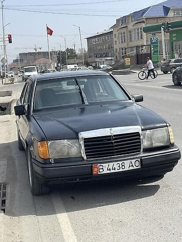мерс правый рул: Mercedes-Benz W124: 1992 г., 2.2 л, Ручные, Бензин, Седан — 1