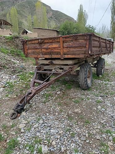 сельхоз агрегат: Продаётся комплект сельхозтехники: - Трактор колёсный (ориентировочно — 2