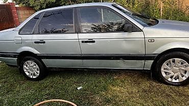 Унаа сатуу: Volkswagen Passat: 1991 г., 1.8 л, Кол менен иштөөчү, Бензин, Седан — 2