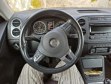 2 2дизель: Volkswagen Tiguan: 2015 г., 1.3 л, Механика, Бензин, Кроссовер — 2