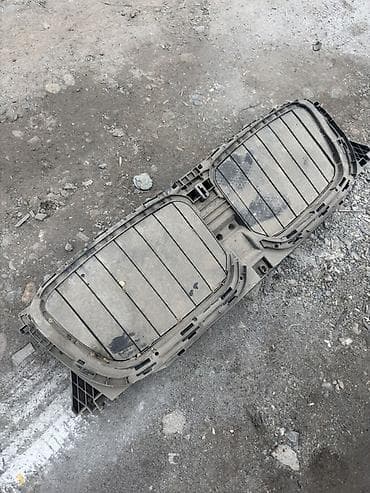 Решетка радиатора BMW Оригинал — 1