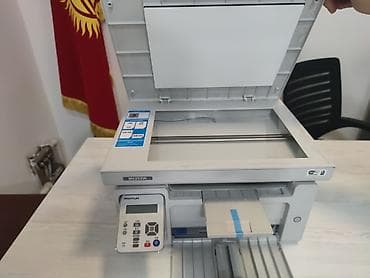 Принтеры и МФУ: Лазерное МФУ Pantum M6202W почти новое - — 2