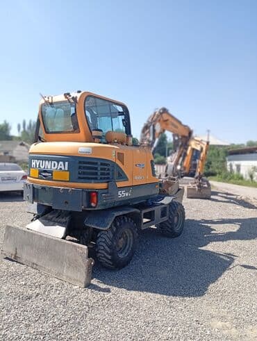 срочно срочно продаю авто: Экскаватор, Hyundai, 2015 г., Колесный — 1