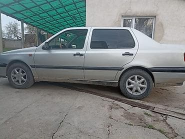 полики на виш: Volkswagen Vento: 1993 г., 1.8 л, Ручные, Бензин, Седан — 3