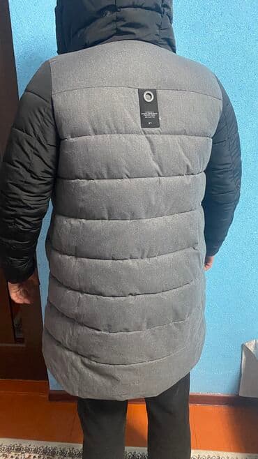 Жилеты, безрукавки: Пуховик, По колено, С капюшоном, M, L — 4