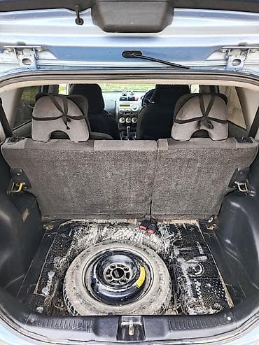 авто ли: Honda Fit: 2001 г., Автомат, Бензин, Хэтчбэк — 6