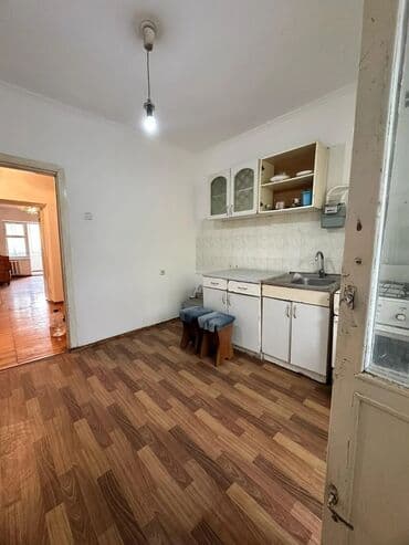 продаю квартиру по улице советская донецкая саманчина: 3 комнаты, 77 м², Индивидуалка, 3 этаж — 14