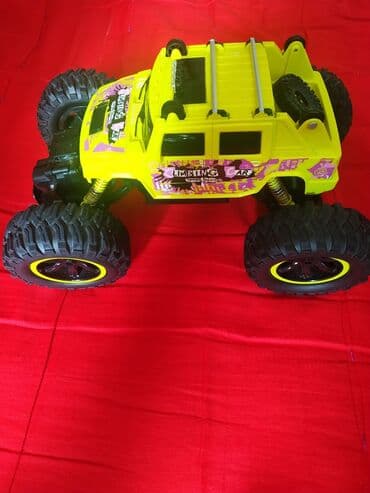 аккумулятор для машинки на радиоуправлении 12v: Продаю машинку с пультом управления. В отличном состоянии. Всё — 1
