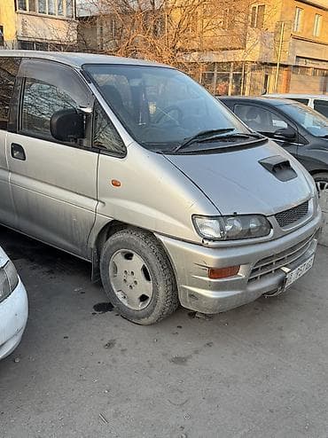 исузу elf: Mitsubishi Delica: 1997 г., 2.5 л, Автомат, Дизель, Минивэн — 1