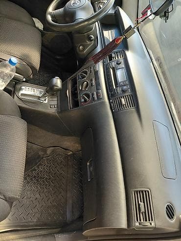 такта корола: Toyota Corolla: 2005 г., 1.6 л, Автомат, Газ, Седан — 1