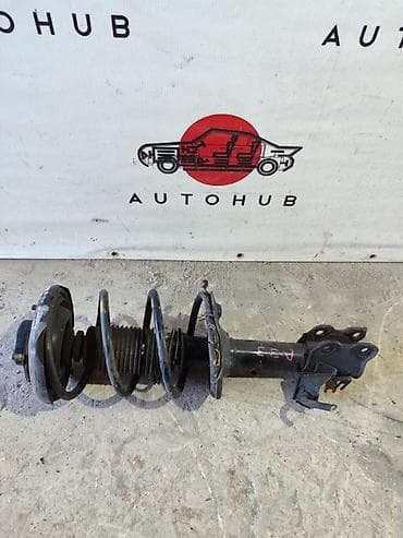 Передний амортизатор Nissan 2000 г., Б/у, Оригинал, Япония