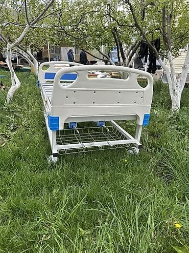 нужные вещи: Медицинская функциональная кровать на колесах - Тип — 1