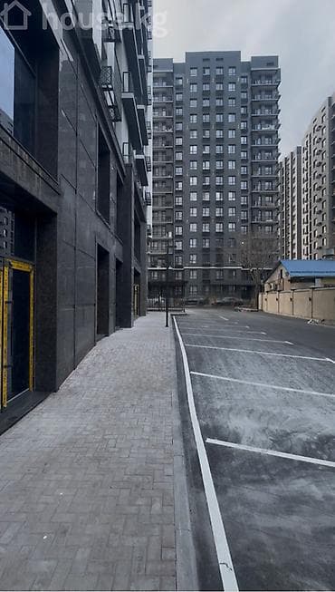 Кеңселерди ижаралоо, 125 м², Турак комплексинде